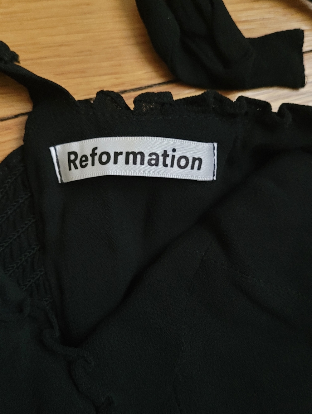 REFORMATION CHRISTINE DRESS IN BLACK - Picture 5 of 7